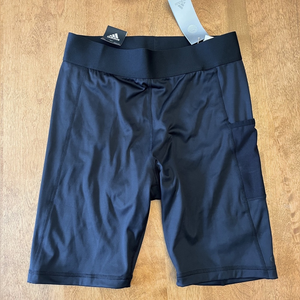 BNWT Adidas high-rise, right-fit bike shorts